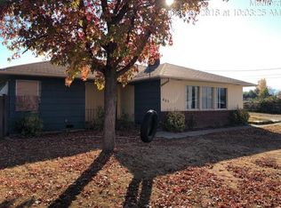 405 Oak Grove Rd, Medford, OR 97501