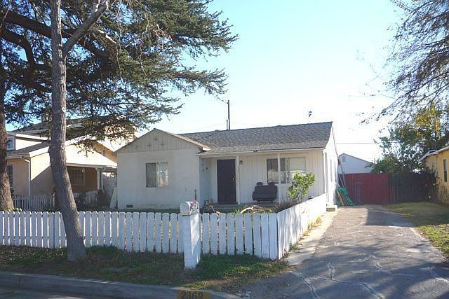 1st image of 2362 Bloomdale St