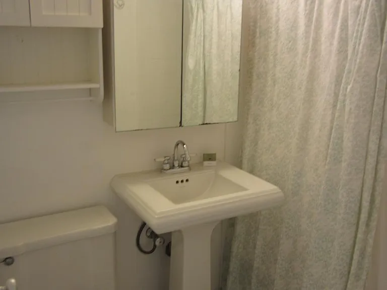 1415 Victoria St #602 — Photo 3