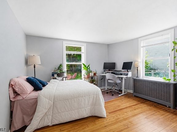 3rd image of 29 Gregory Ave