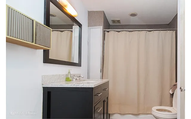 Rented by Douglas Elliman | media 8