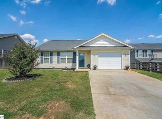 411 Portifino Ct, Boiling Springs, SC 29316