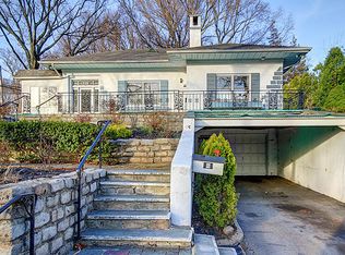 7105 242nd St, Little Neck, NY 11362