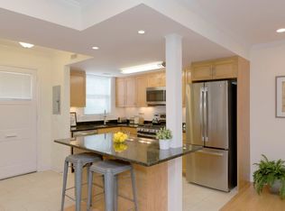 246 Independence Dr, Chestnut Hill, MA 02467