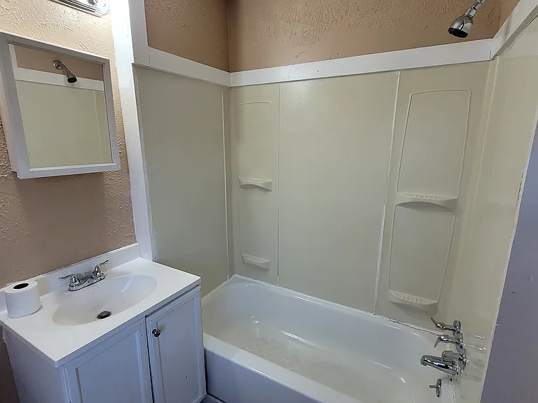 574 Madison Ave #UP — Photo 7
