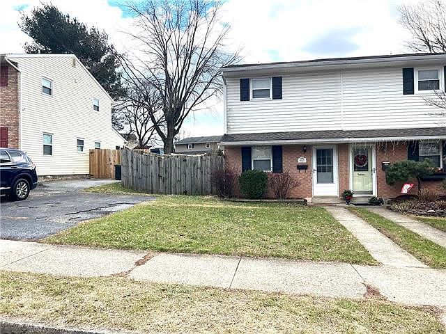 1st image of 603 Poplar St