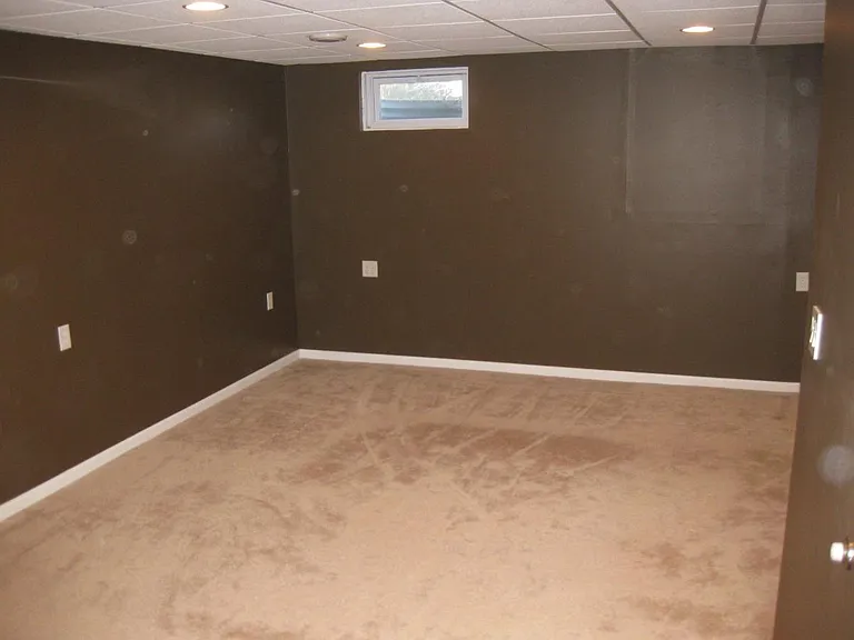 1104 Hayden Dr — Photo 12