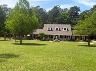 3404 Country Club Ln, Hope, AR 71801