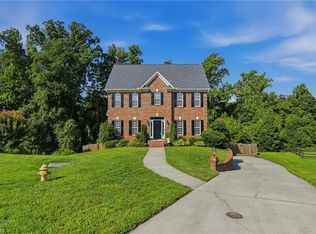 6902 Prairie Grove Dr, Clemmons, NC 27012