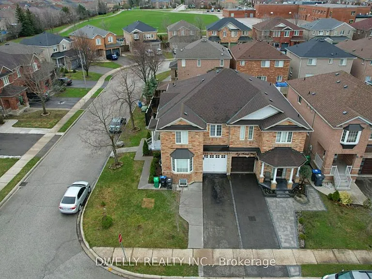 29 Trudelle Cres — Photo 1