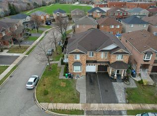 29 Trudelle Cres, Brampton, ON L7A 2Z1