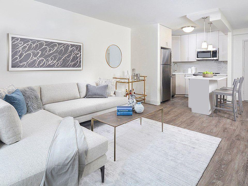 1st image of 501 N Orleans St #1108