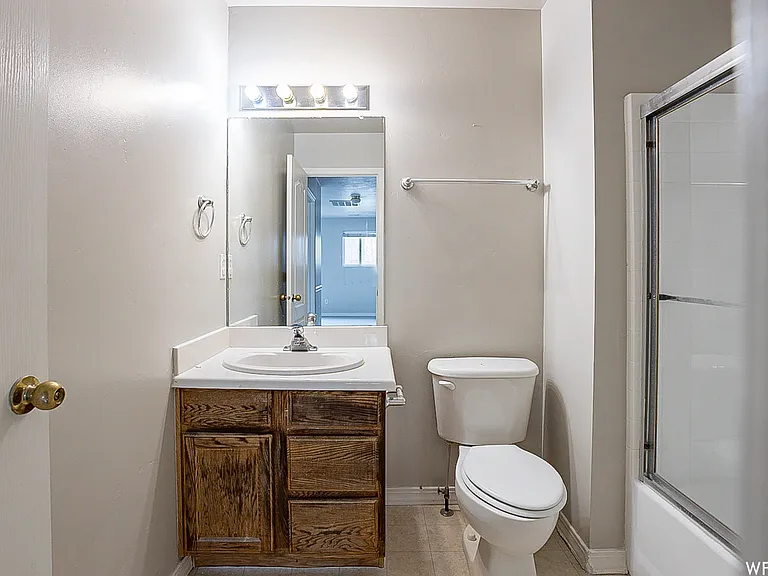 1890 S 875 E — Photo 13