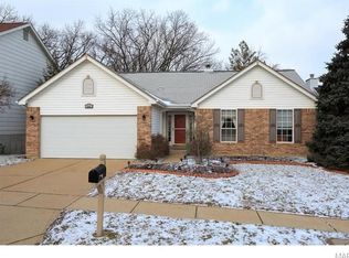 524 Rosewell Ct, Ballwin, MO 63021