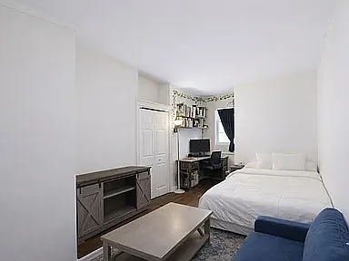 5 bed, 2.5 bath, $965 — Photo 2