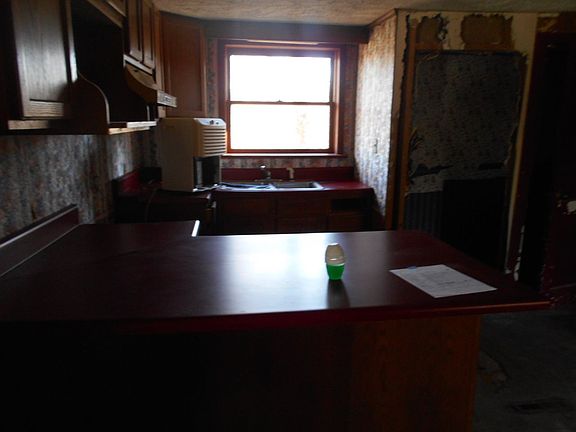 4th image of 111 Sunset Ct