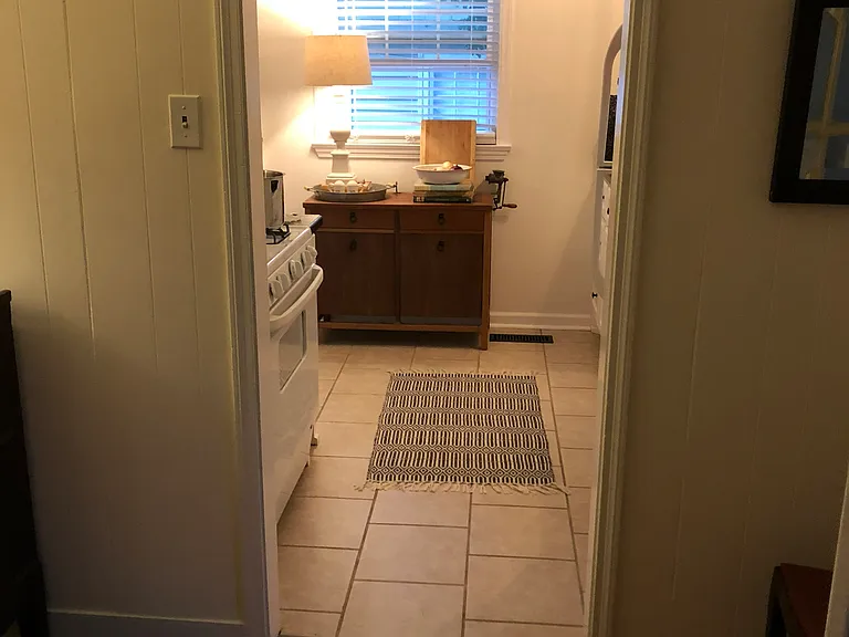 312 E C Ave — Photo 9