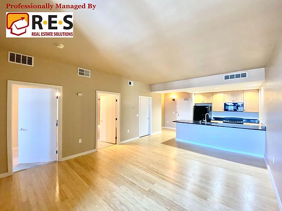 5th image of 275 S Harrison St Unit 312