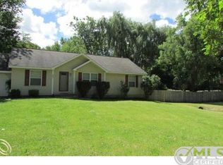 5393 Clinton River Dr, Waterford, MI 48327