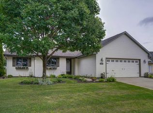 568 Spencer Dr, Evansville, WI 53536
