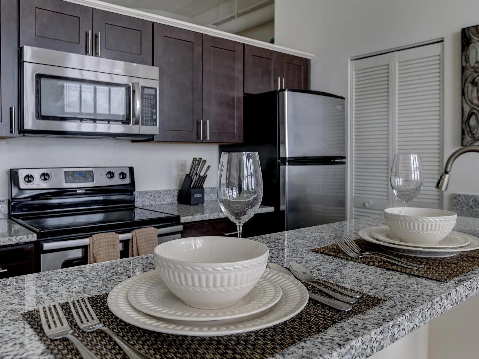 Sail Cloth Factory Apartments — Photo 2