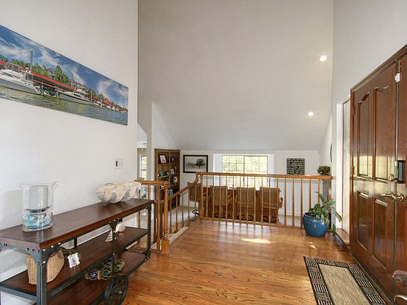 3rd image of 4350 Winding Hill Ln