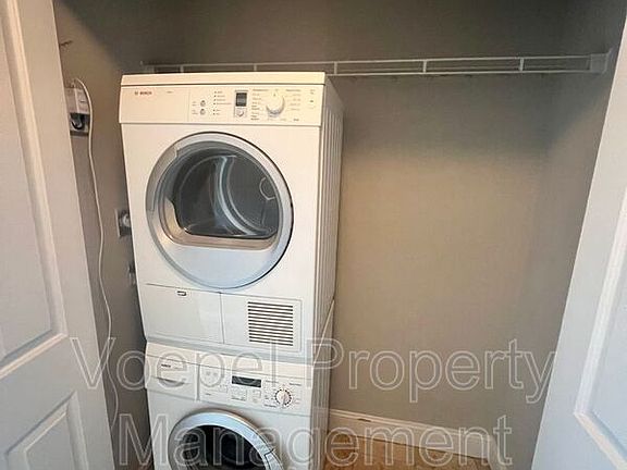 4th image of 700 E 8th St Unit 12E