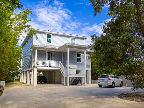 5307 Riverview Dr, Saint Augustine, FL 32080