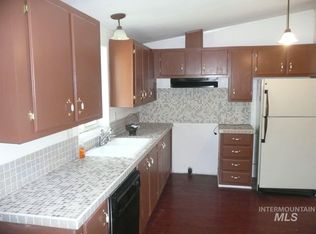 158 E 1st St N, Marsing, ID 83639