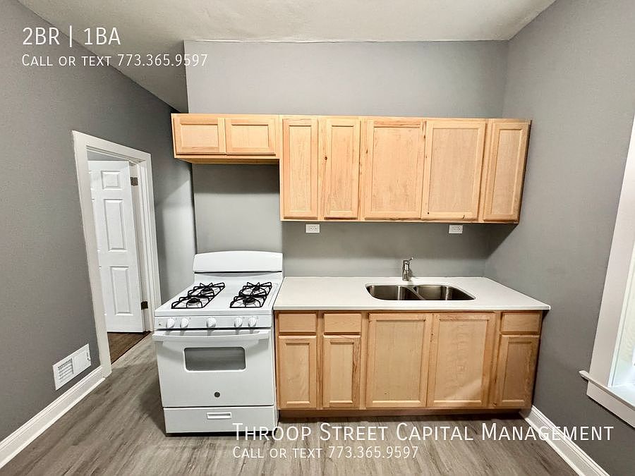 1st image of 7841 S Drexel Ave #1R