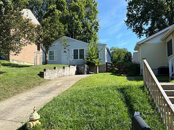 2nd image of 712 Jefferson St