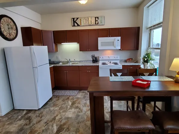 103 1st Ave NE, Clarion, IA 50525