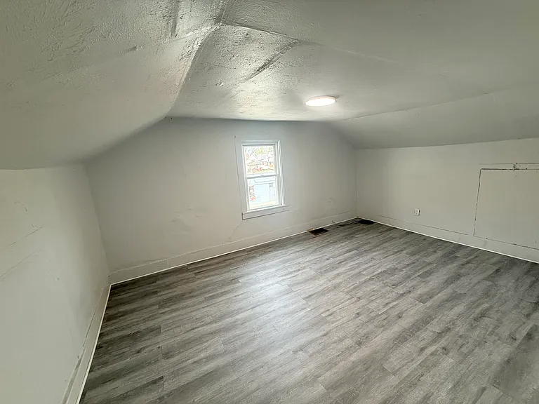754 N Sharpsville Ave — Photo 9