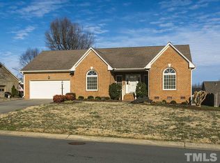 611 Westridge Dr, Burlington, NC 27215