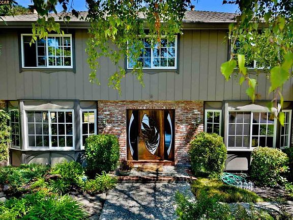 2nd image of 11 Birchwood Pl