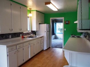 621 Nautical Dr, Sturgeon Bay, WI 54235