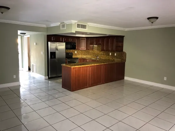 6915 W 2nd Way, Hialeah, FL 33014