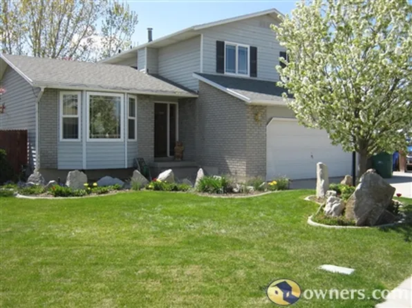 1137 W Buckwheat Cir, Riverton, UT 84065