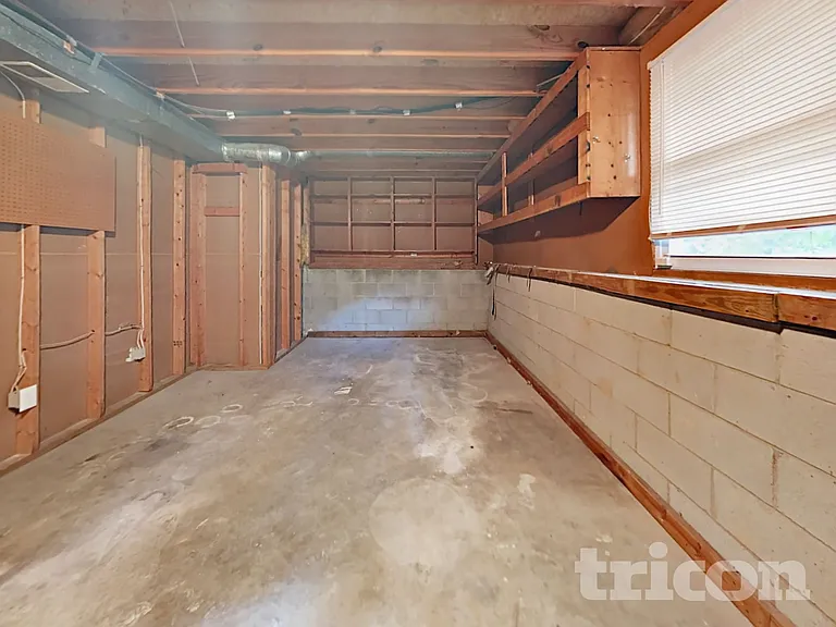 111 Woodspur Rd — Photo 14