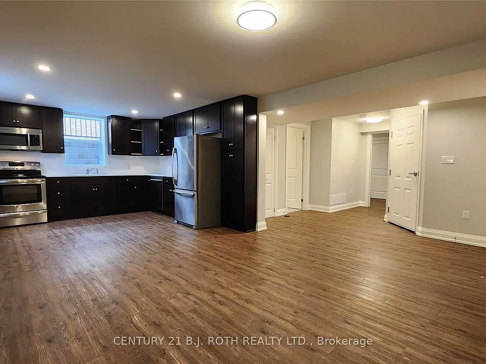 300 Cundles Rd W #LOWER