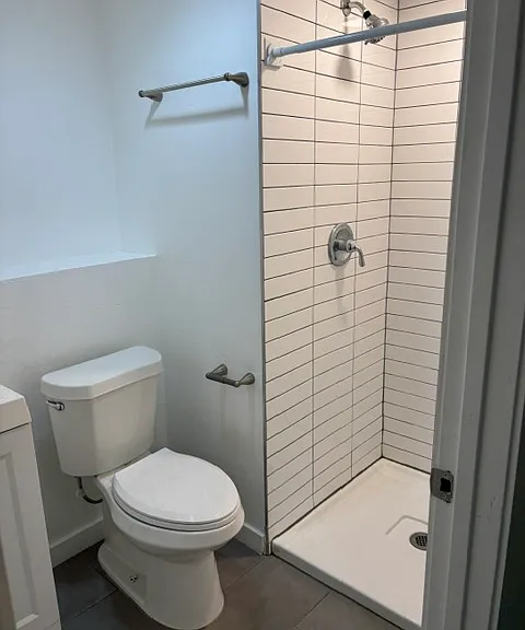 421 W 7th Ave #B — Photo 13