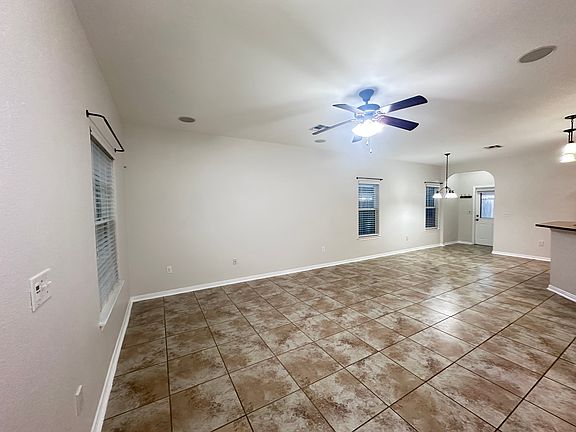 3rd image of 2606 S Las Brisas St