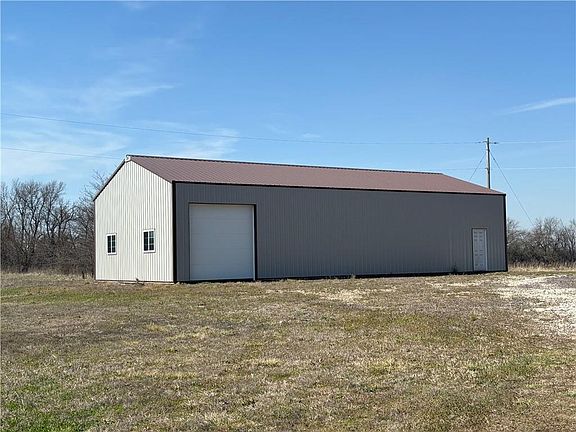 2nd image of 2233 Native Rd