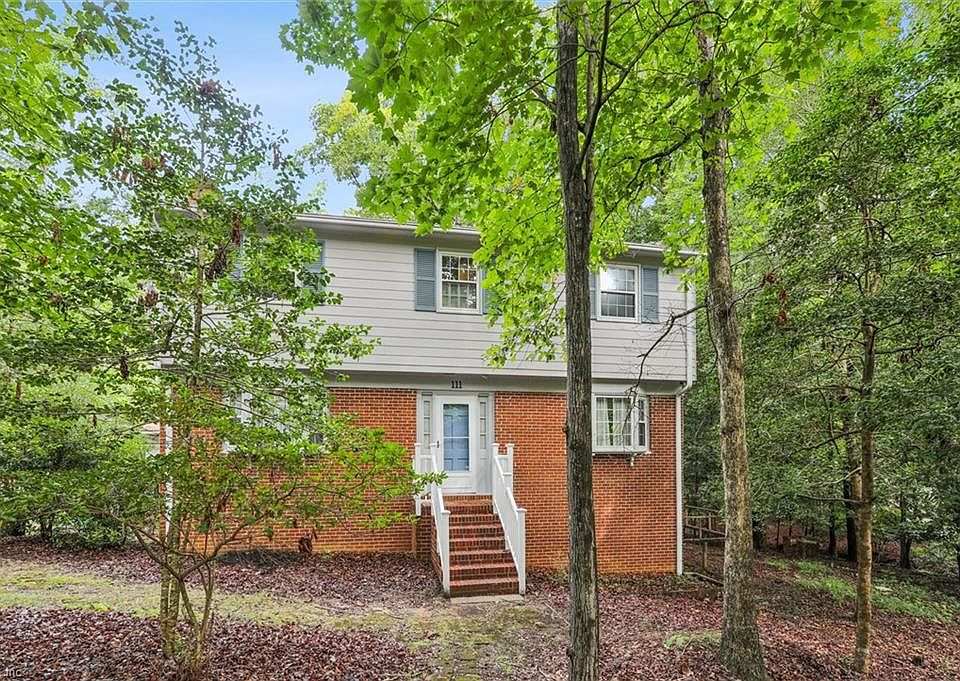 1st image of 111 W Kingswood Dr
