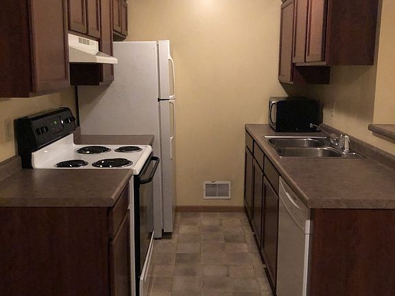 2nd image of 111 Kathleen St #0