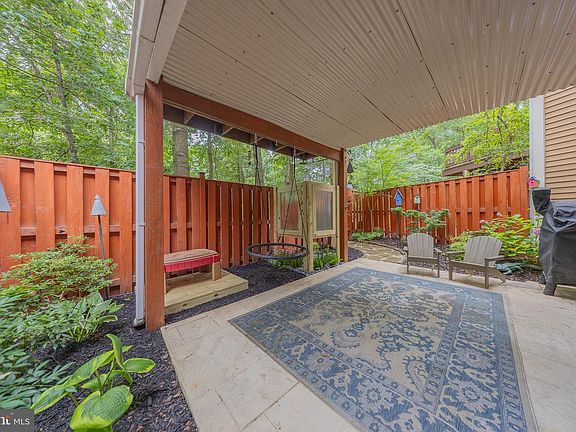 2nd image of 11287 Silentwood Ln