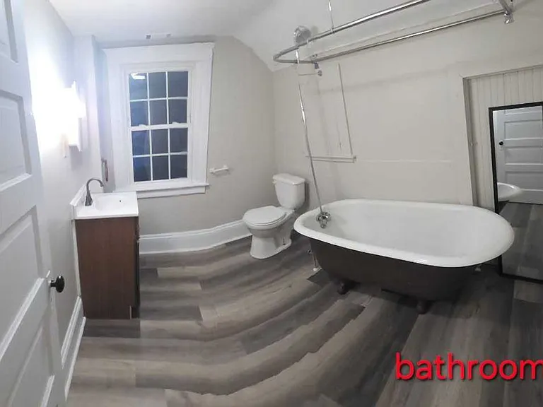 1332 Poplar Place — Photo 6