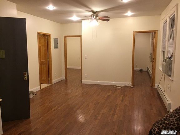 2nd image of 4542 Oceania St