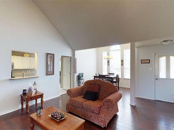 4th image of 1905 Island View Dr
