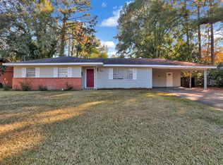 1061 Fairway St, Jackson, MS 39212